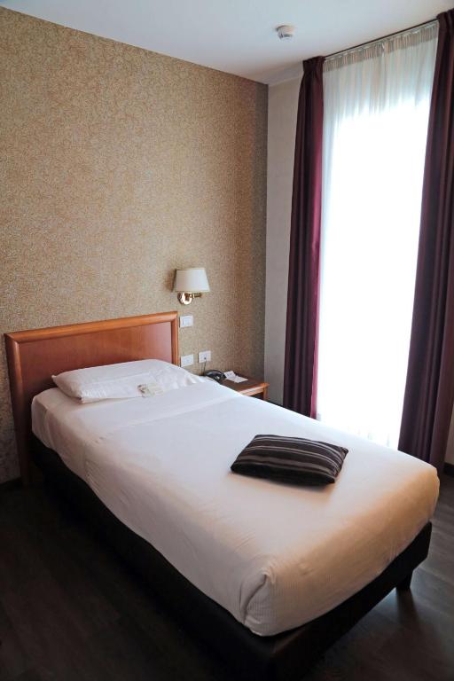 Best Western Park Hotel Continental - Klassieke Eenpersoonskamer