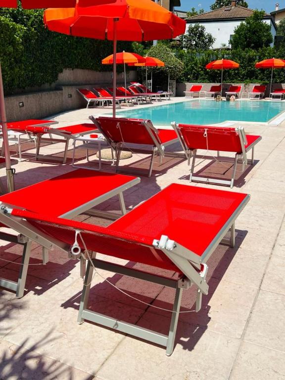 Basen w obiekcie Il Sogno Apartments lub w pobliżu