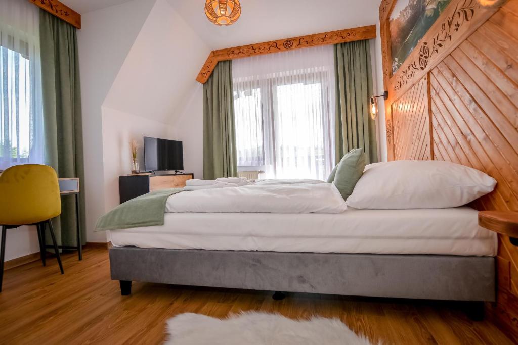 Cicha Woda 300 m od Gorący Potok i Termy Szaflary - 13