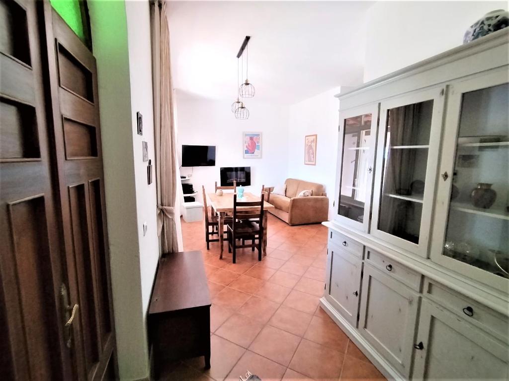 TV a/nebo společenská místnost v ubytování Villa Rosa Sea View
