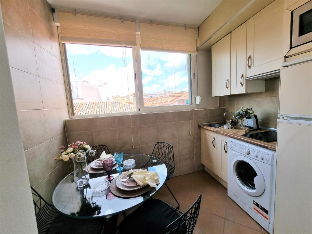 MOLINA - LA LATINA, Madrid – Updated 2023 Prices