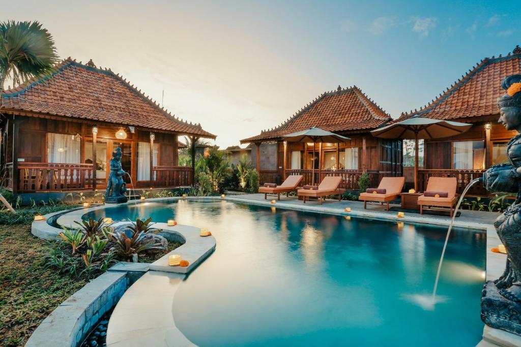 SUNSHINE VILLAS UBUD 내부 또는 인근 수영장