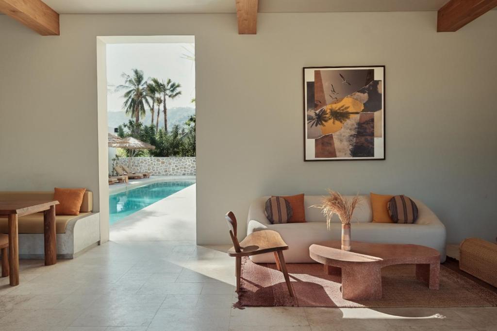 Bazén v ubytování Boni Beach Lombok Boutique Hotel & Villas nebo v jeho okolí