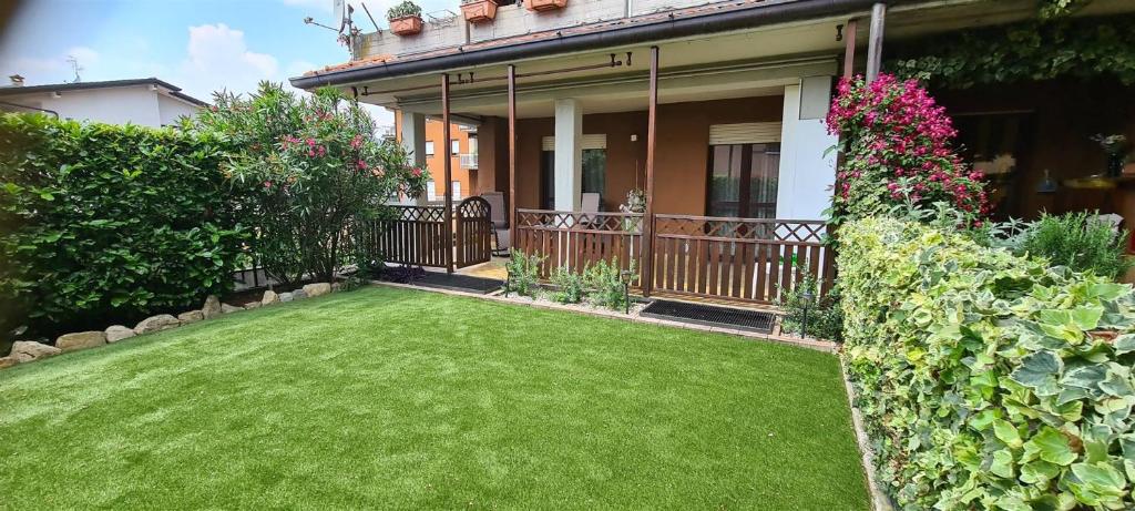 Сад в Casa Vacanza Peonia