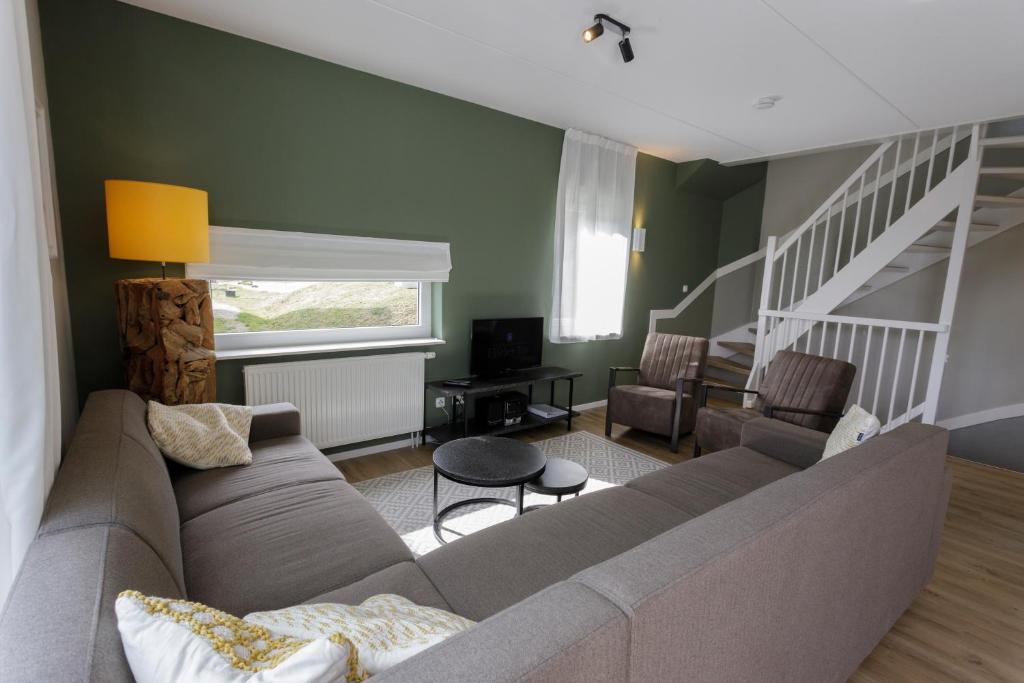 Dormio Resort Eifeler Tor - Four-Bedroom Bungalow