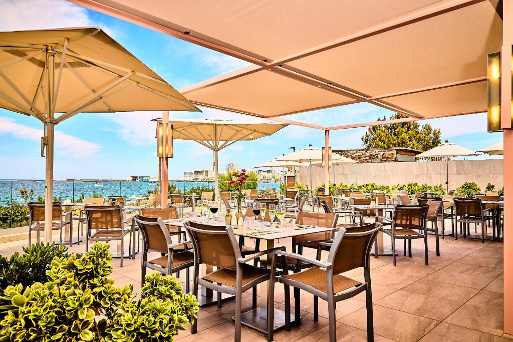 NYX Hotel Ibiza by Leonardo Hotels-Adults Only, Байя-де-Сант ...