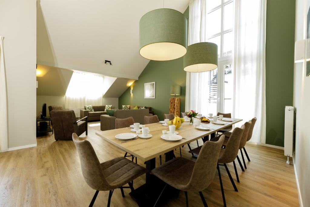 Dormio Resort Eifeler Tor - Five-Bedroom Apartment