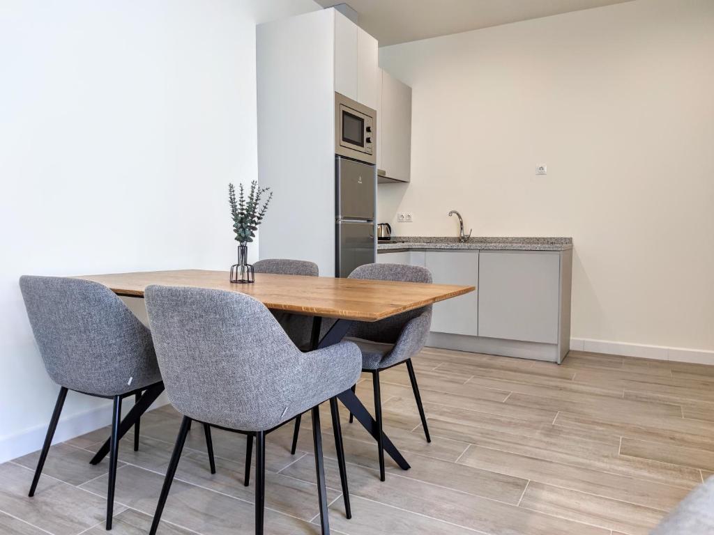 Kuchyňa alebo kuchynka v ubytovaní EDIFICIO DUQUE
