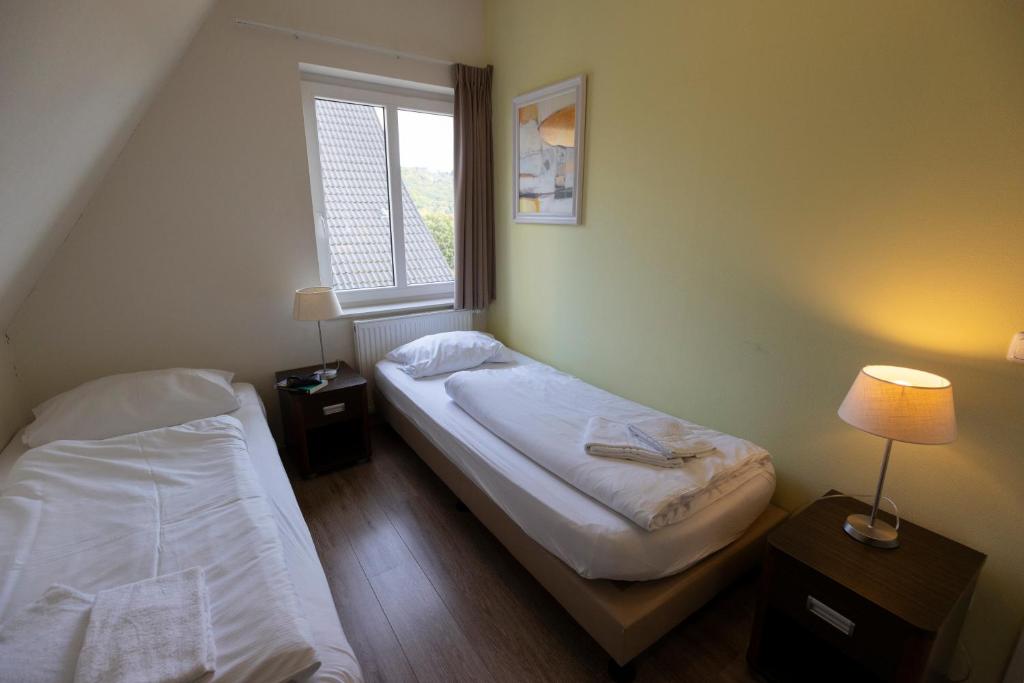 Dormio Resort Eifeler Tor - Four-Bedroom Bungalow