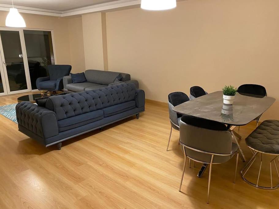 Havuzlu ve guvenli aile eviniz