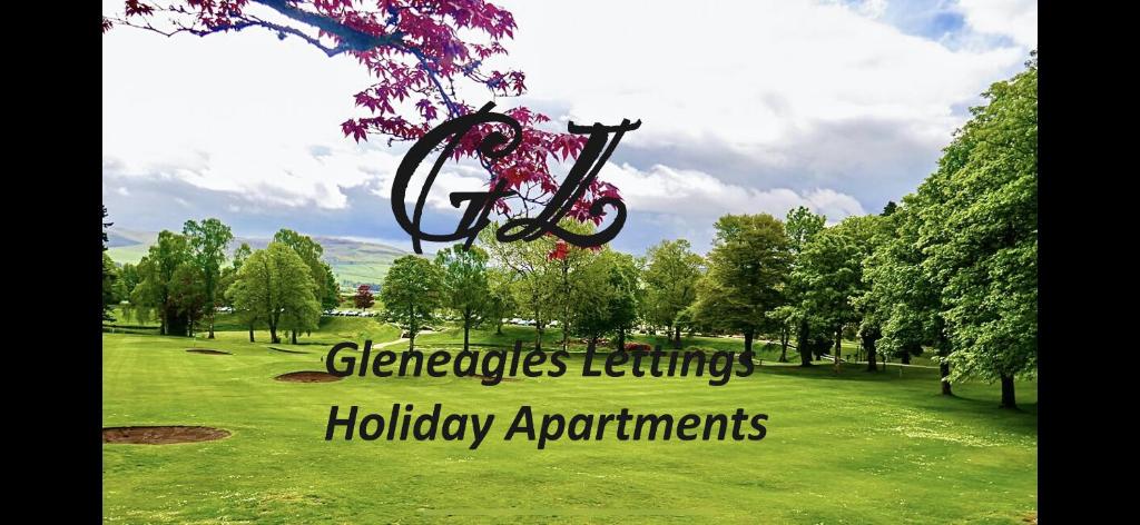 una persona haciendo un truco en una bicicleta en el aire en Gleneagles Lettings en Auchterarder