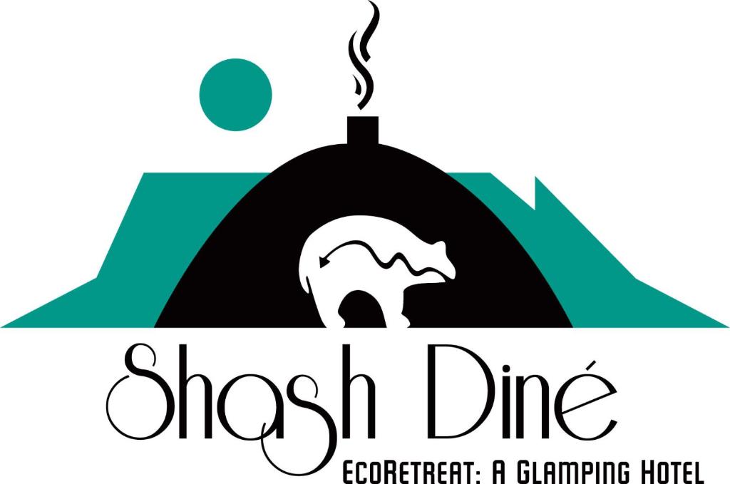 un logo per un sito fantasma con un cavallo davanti di Shash Dine' EcoRetreat a Page