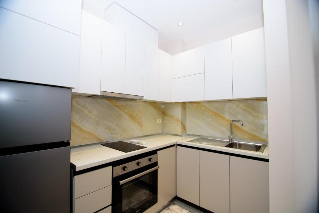 Breeze inn Apartment - Image 9