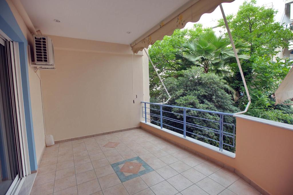 Ioanna's Luxury Two Bedroom Apartment - 16