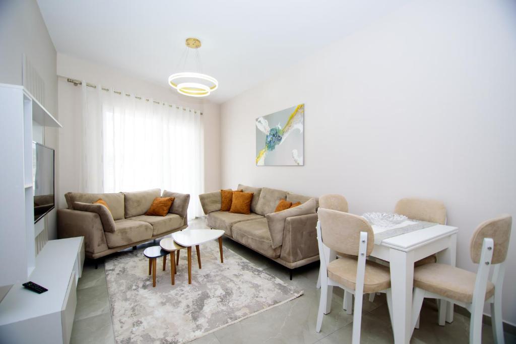 Breeze inn Apartment - Image 3