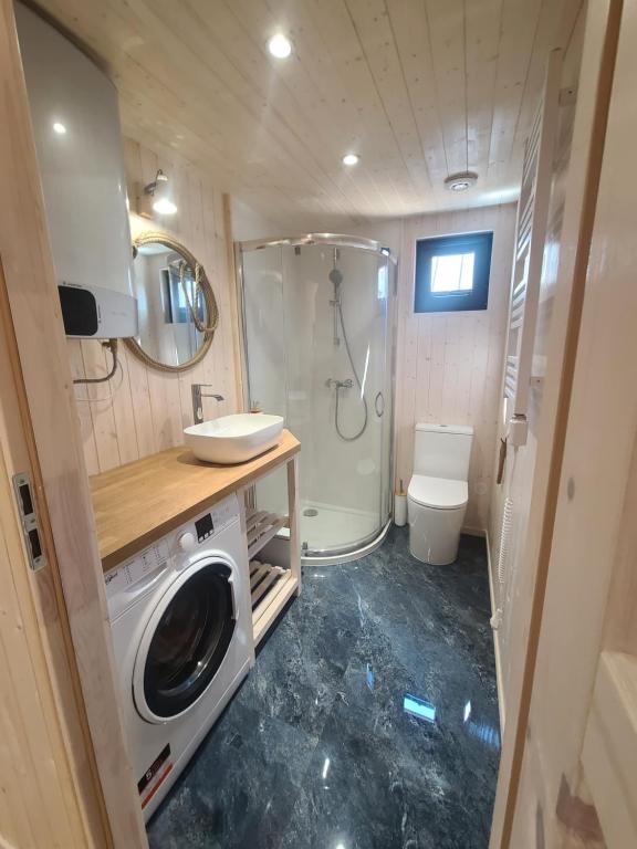Koupelna v ubytování Morska Przystań Pilëce - Jacuzzi
