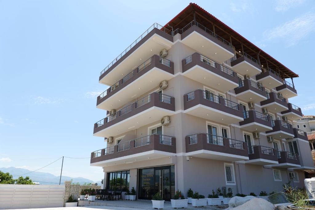 Golden Berden Boutique Apart-Hotel