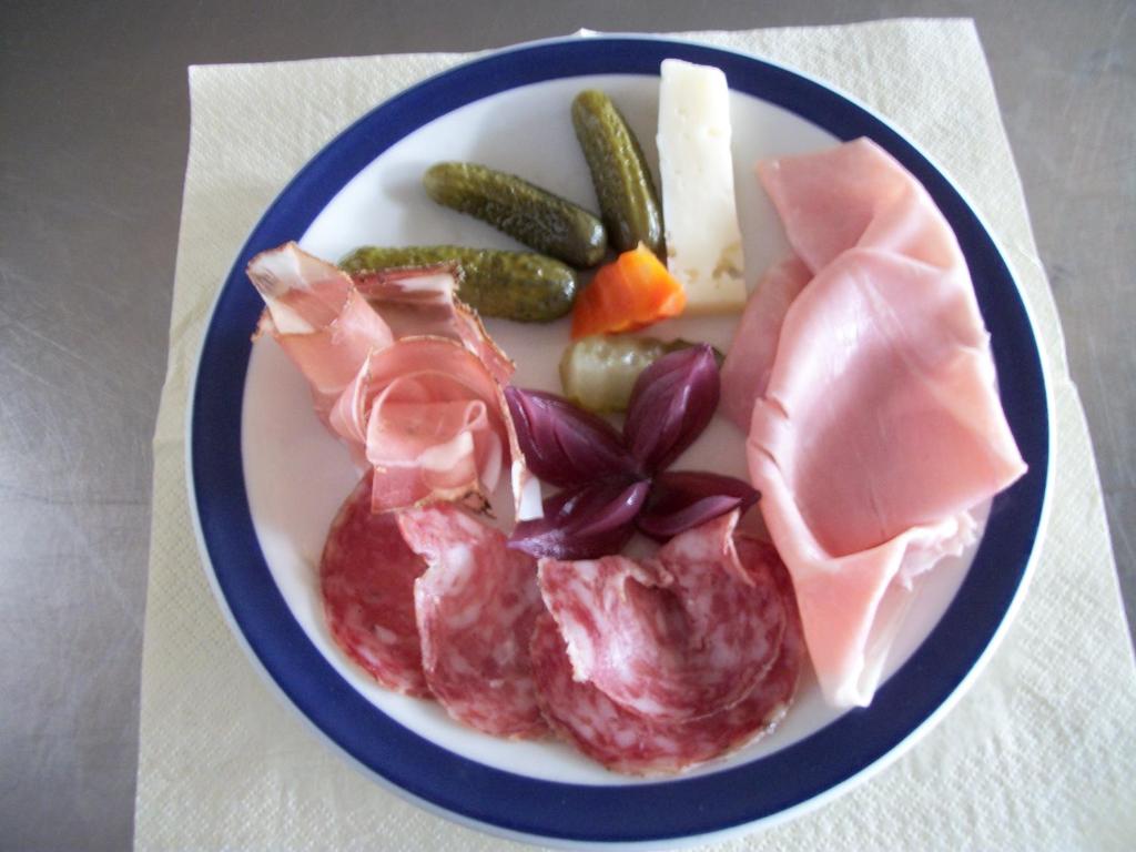 Jídlo v hotelu nebo okolí