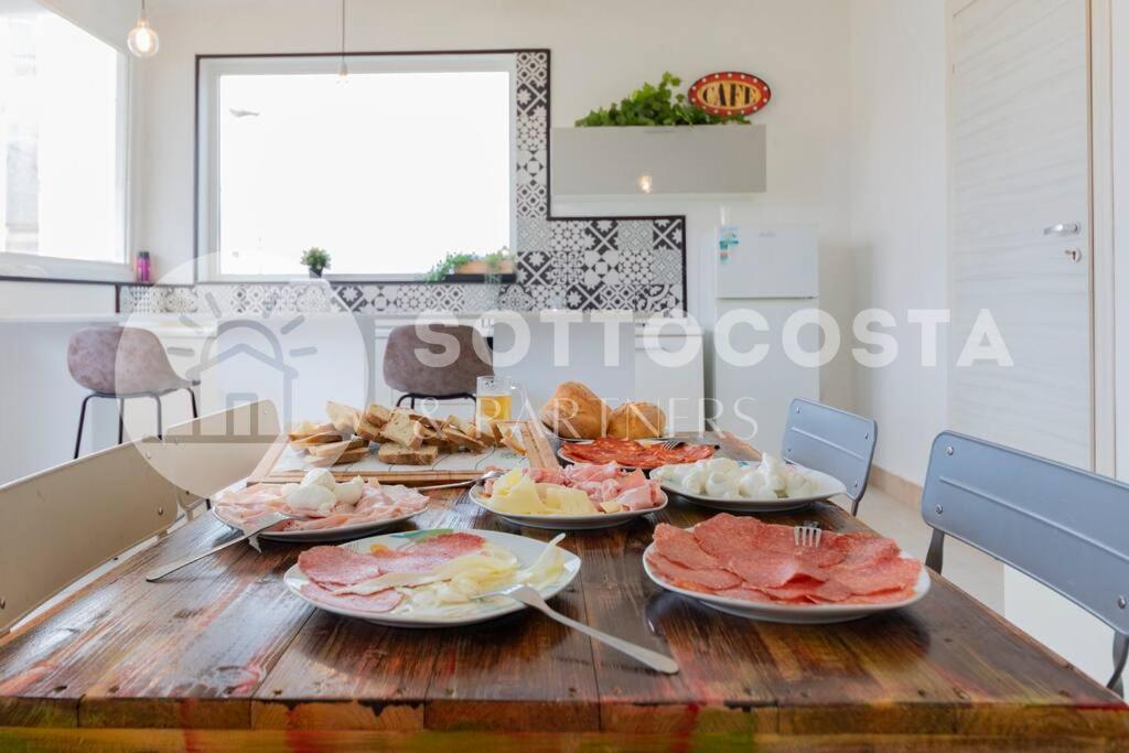 Comida en o cerca de este apartamento