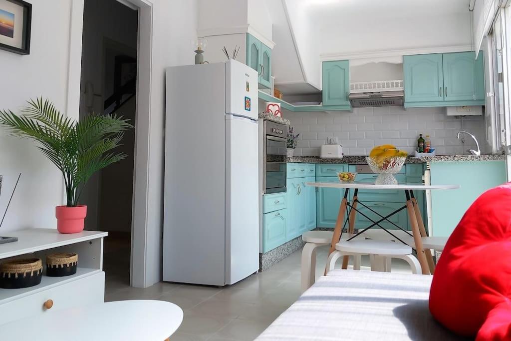 Kuchyňa alebo kuchynka v ubytovaní Dreams - Sueños - Tranquilo con Patio - VUT-PO-006855