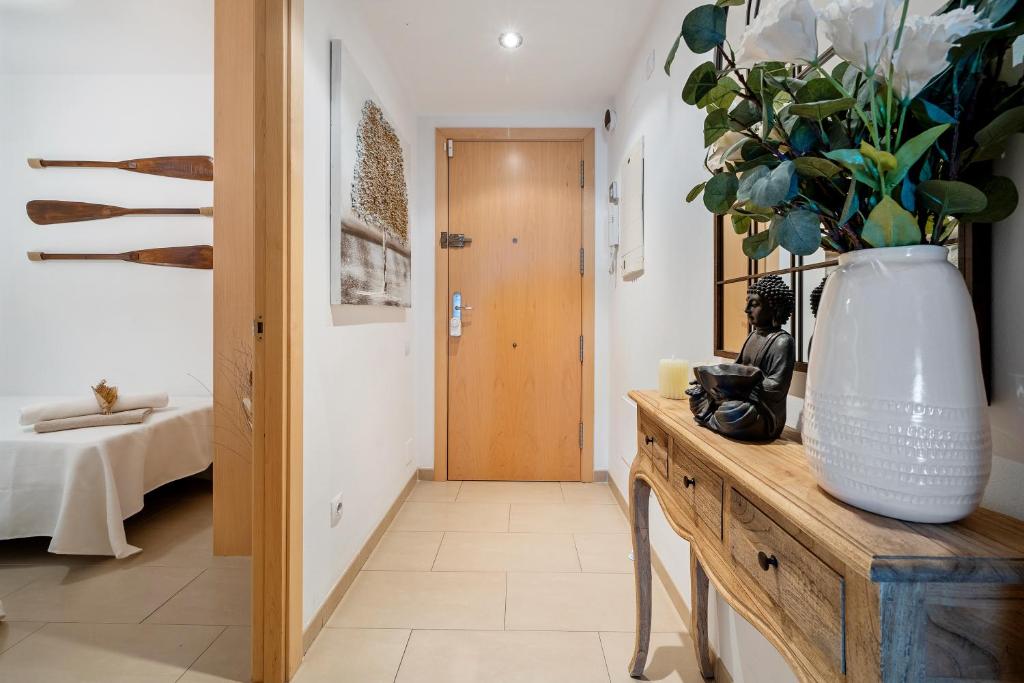 Postel nebo postele na pokoji v ubytování 1ª LÍNEA DE PLAYA. Apartamento: LA CALMA