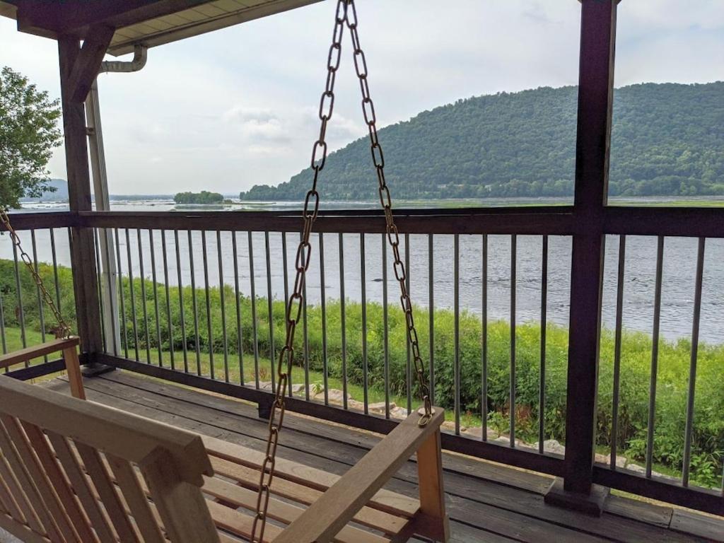 Susquehanna River Front luxury home, Dauphin (updated prices 2024)