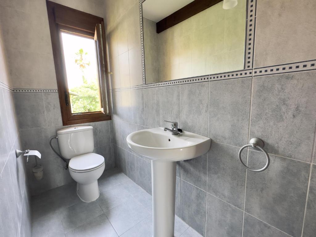 Koupelna v ubytování Villa El Quejigal - 13800