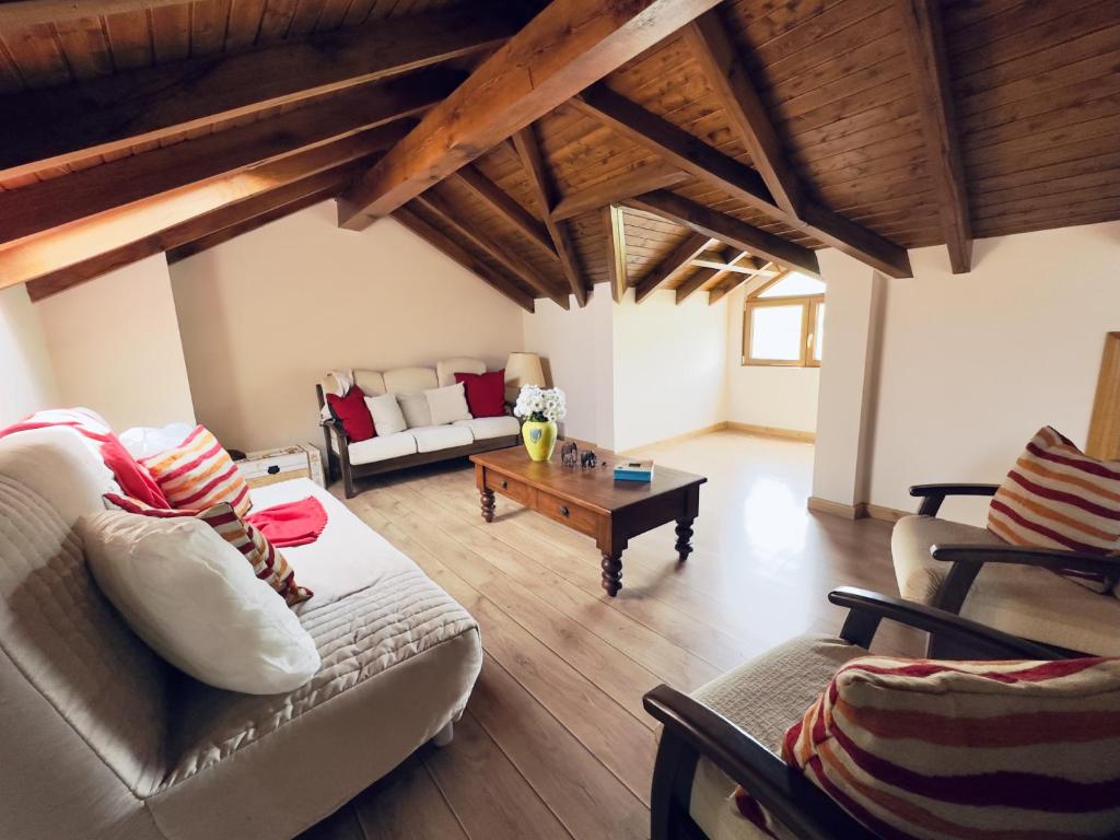 Posezení v ubytování Villa El Quejigal - 13800