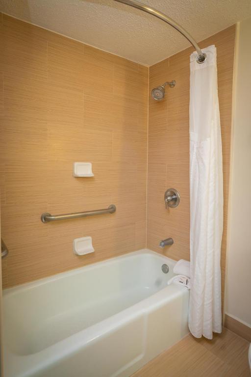 Holiday Inn Mayaguez & Tropical Casino, an IHG Hotel - Sala De Rey Ejecutivo