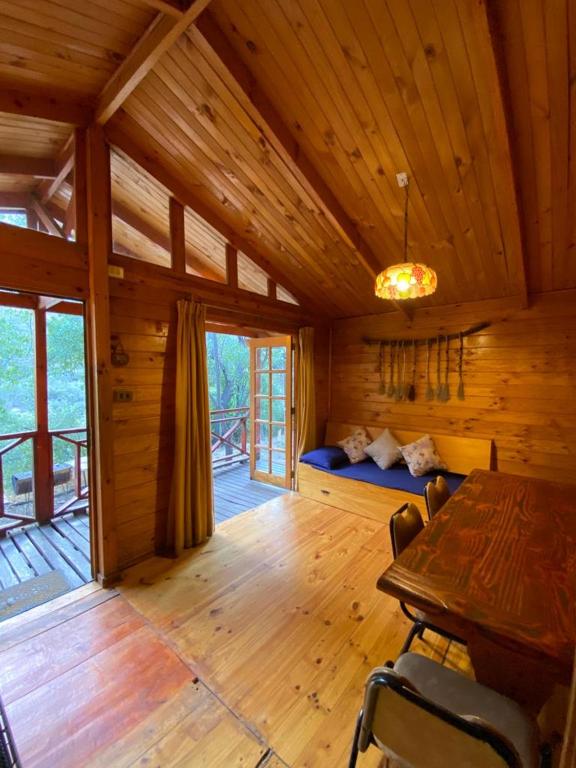 Fotografie z fotogalerie ubytování Rancho el Chilcal Cabañas con vista al rio v destinaci San Alfonso