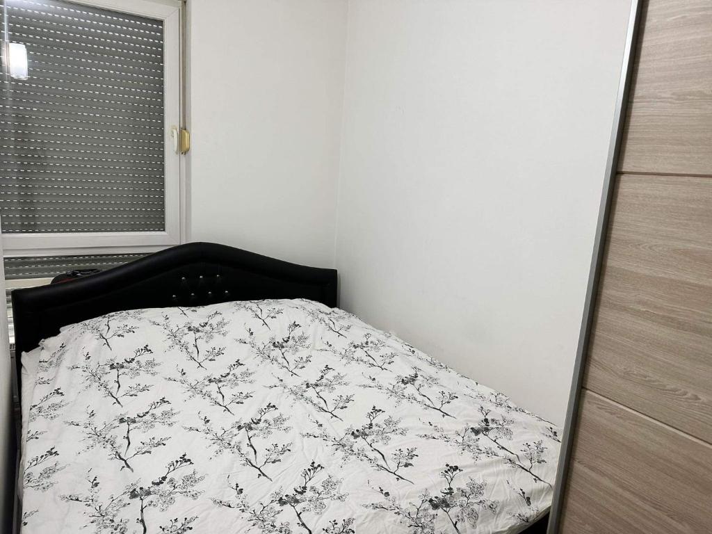 Apartment Titanic Tuzla - Housity