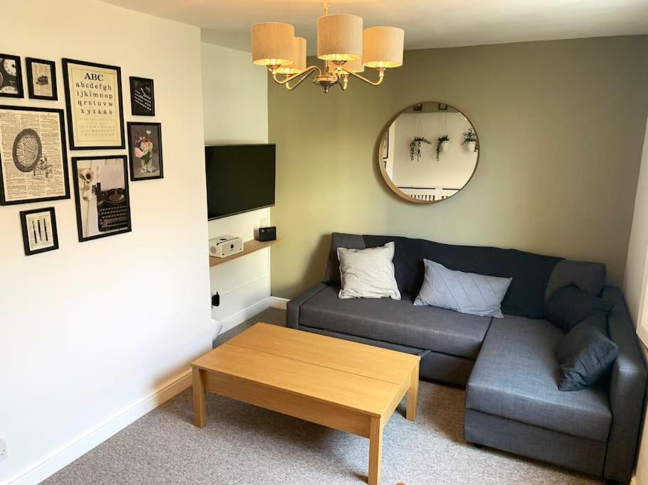 Luxury ground floor flat in central (quay) Exeter, Exeter (updated
