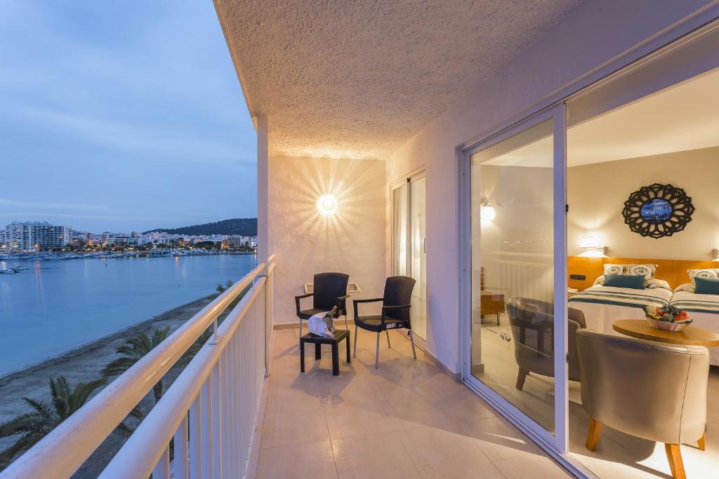 Palladium Hotel Palmyra - Adults Only, Sant Antoni de ...