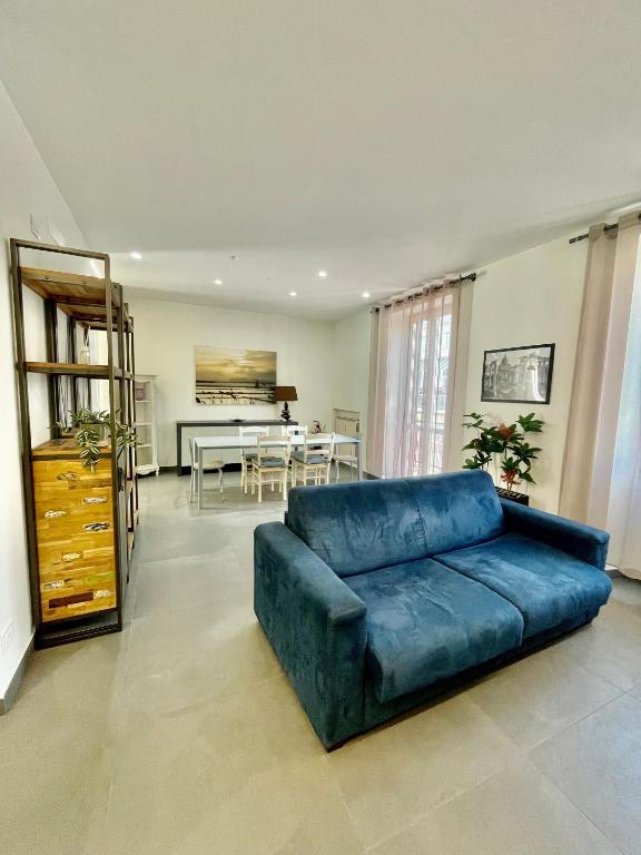 A seating area at PRIVATEHOUSEINROME
