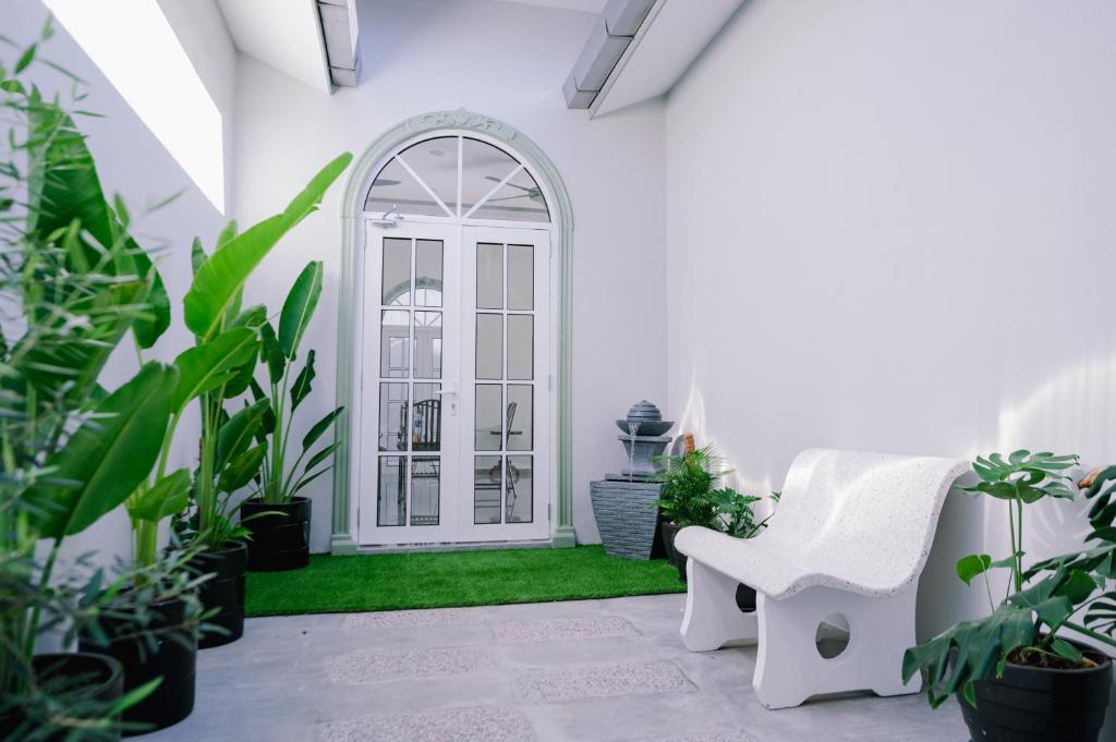 Posezení v ubytování Villa Dracaena Melaka - Private Pool, Hill View, 20 minutes to Town