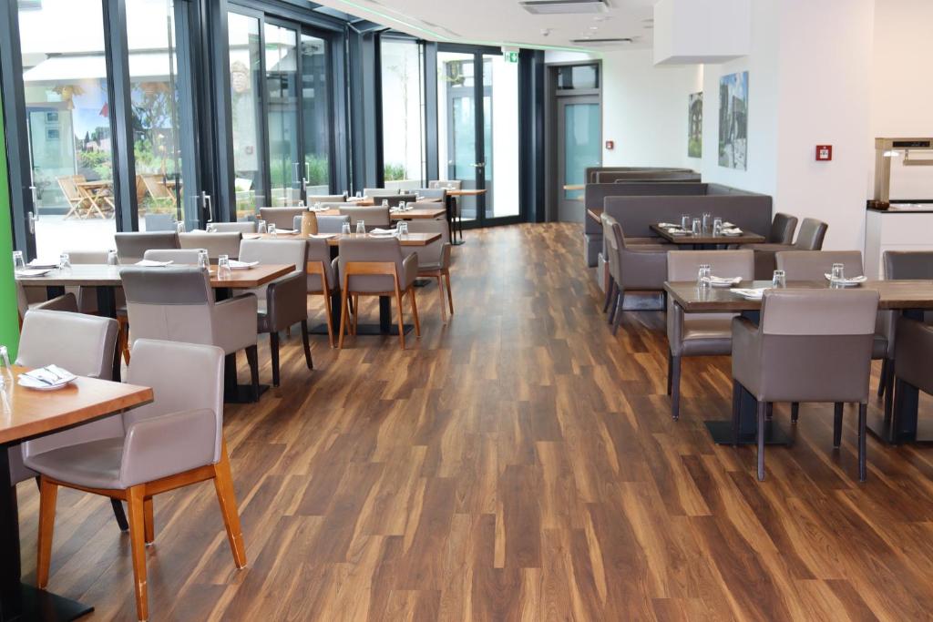 Restaurace v ubytování EINSTEIN Hotel am Römerpark