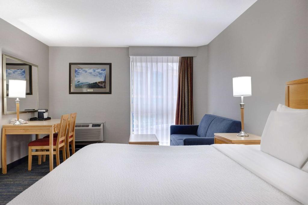 Days Inn by Wyndham Niagara Falls Near The Falls - Resim 21