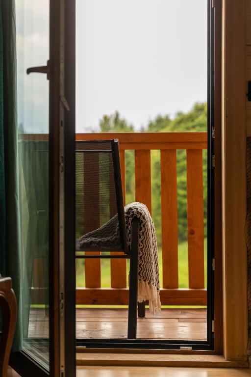 Balkón alebo terasa v ubytovaní Chata Odskocznia - balia, sauna