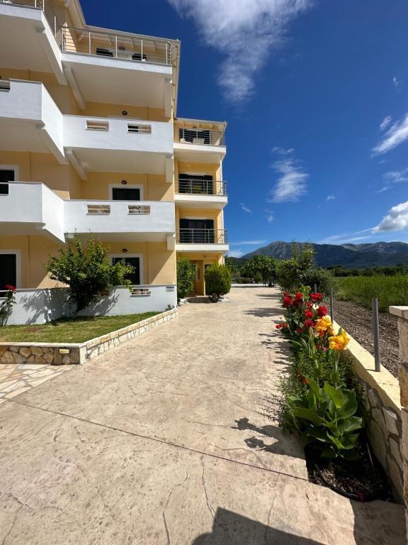 Zgradba, v kateri se nahaja hotel