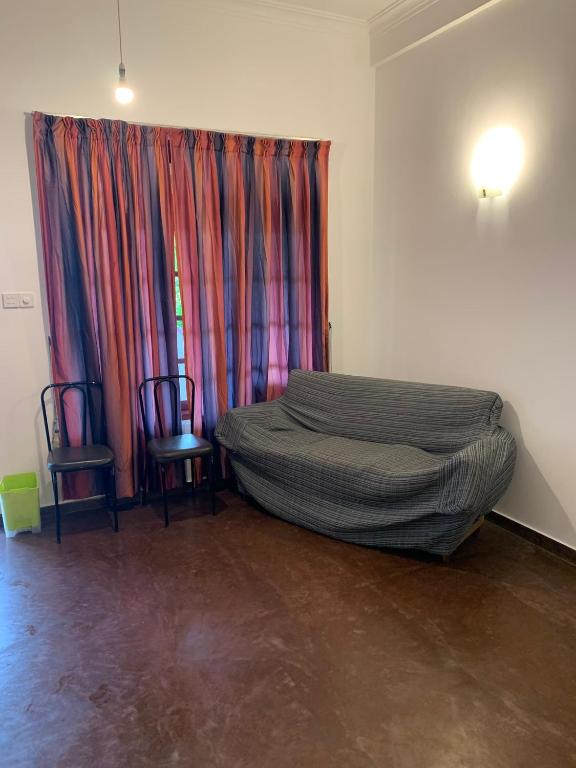 Posezení v ubytování Paramount Hotel Pussellawa