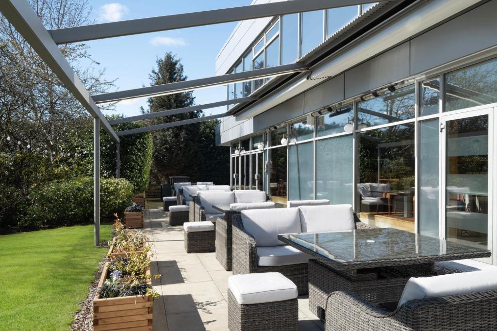 Posezení v ubytování Delta Hotels by Marriott Edinburgh