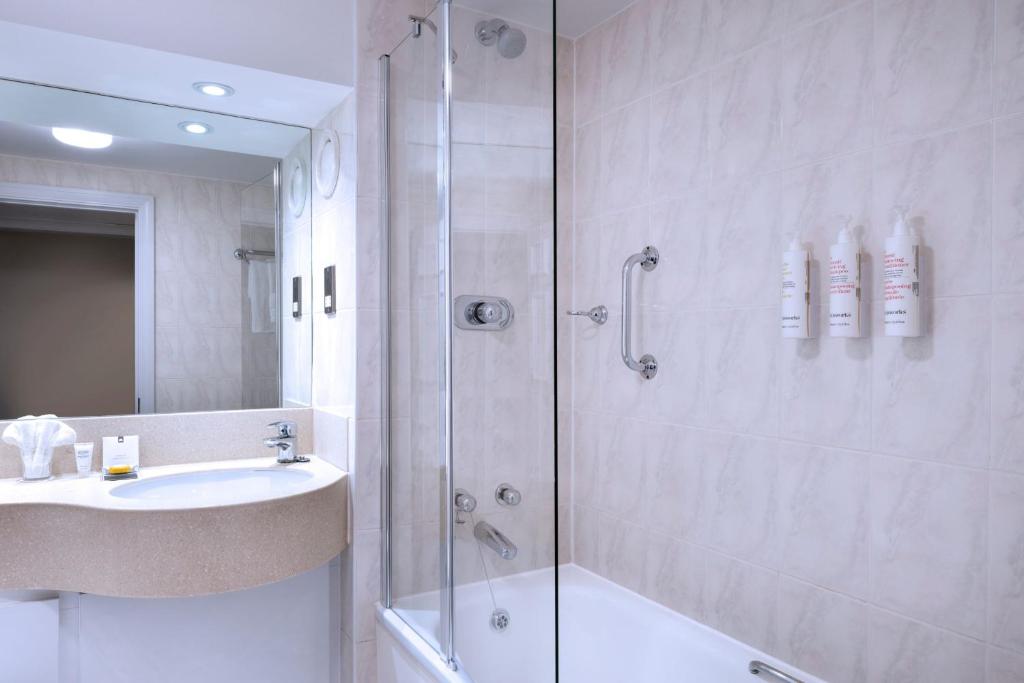 Delta Hotels by Marriott Liverpool City Centre - Resim 40