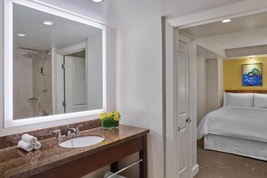 The Westin St. John Resort Villas - Two-Bedroom Villa With Balcony And Resort View