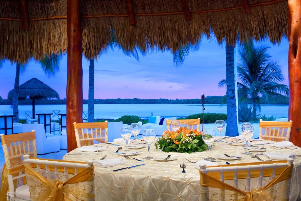 The Westin Resort & Spa, Cancun photo