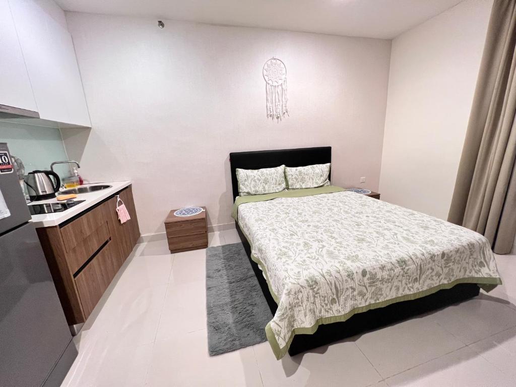 Bright Private Studio Apartment @ Kozi Square