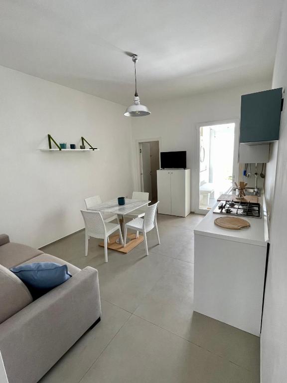 Kuchyň nebo kuchyňský kout v ubytování Blue Apartment