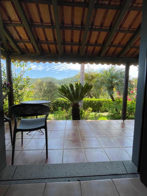 Een balkon of terras bij Casas de Campo do Pomar B&B - Self Check-in