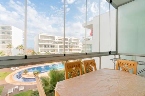 Bazén v ubytování Appart 100 m2 haut standing en bord de mer nebo v jeho okolí