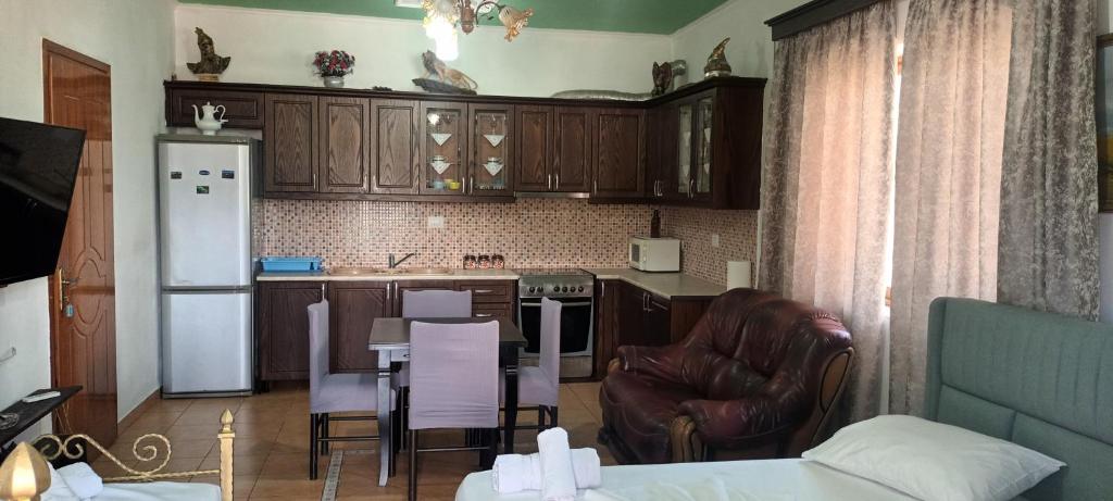 Apartments Resul Pushi Ksamil - Imazhi 4