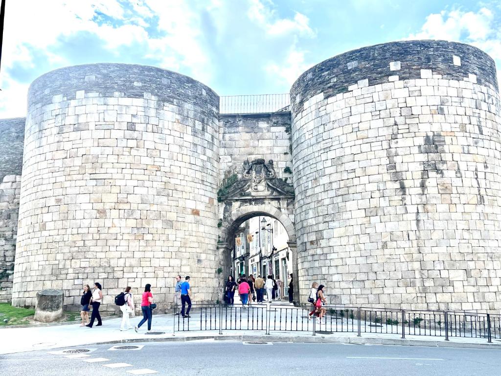 Muralla & Views by Lugo Collection - 11